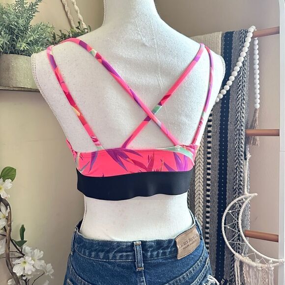 Victorias Secret PINK Ultimate Unlined Neon Strappy Bralette - Picture 5 of 10